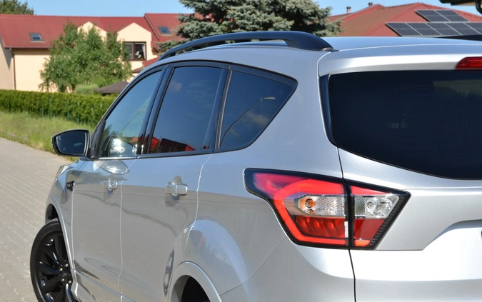 Ford Kuga cena 77900 przebieg: 218584, rok produkcji 2018 z Iława małe 742